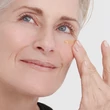 Dr. Hauschka Intenzív regeneráló szemkörnyékápoló szérum (15 ml)