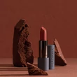 Mádara Velvet Wear Matt krémes ajakrúzs - magma (3,8 g)