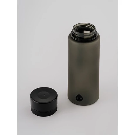 EQUA BPA-mentes műanyag kulacs - Matte fekete (600 ml)