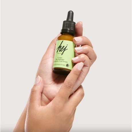 HEJ ORGANIC THE HYDRATOR Arcápoló szérum hialuronsavval (30 ml)