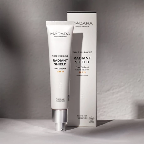 Mádara Time Miracle Radiant Shield Nappali arckrém SPF15 fényvédelemmel (40 ml)