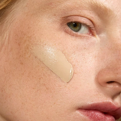 Mádara Skinonym Matt hatású alapozó peptidekkel - Ivory #20 (30 ml)