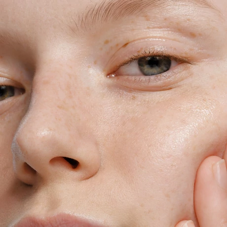 Mádara Botanic 5 az 1-ben Niacinamide Alternative szérum (30 ml)