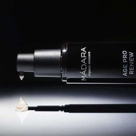 Mádara AGE PRO SMOOTH Bőröregedésgátló éjszakai arckrém (50 ml)