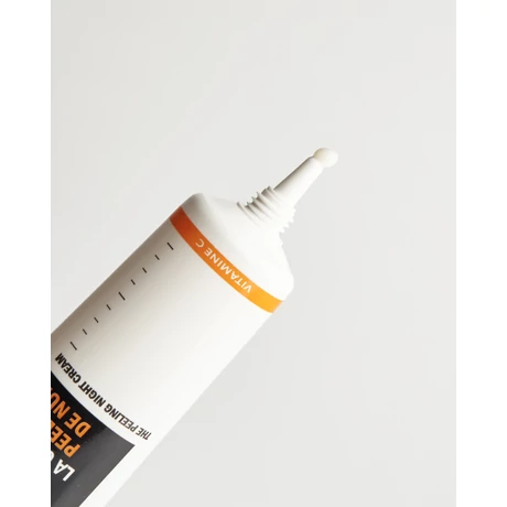NOVEXPERT The Peeling hámlasztó éjszakai krém C-vitaminnal (40 ml)