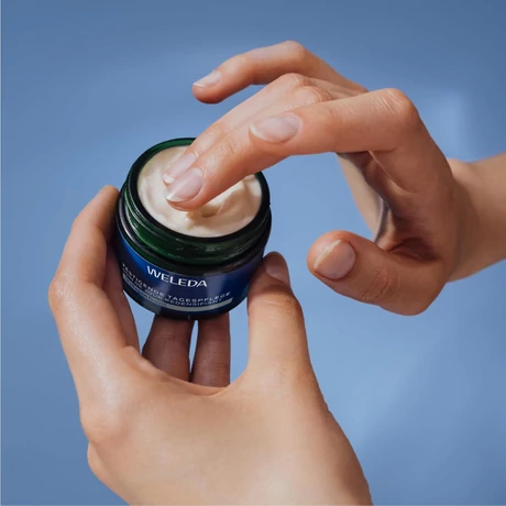 Weleda 50+ Öregedésgátló nappali arckrém kék enciánnal és havasi gyopárral (40 ml)
